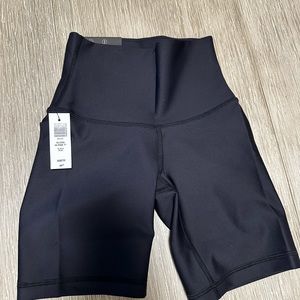 Aritzia TNA. 2 pairs. Black & grey. 2XS